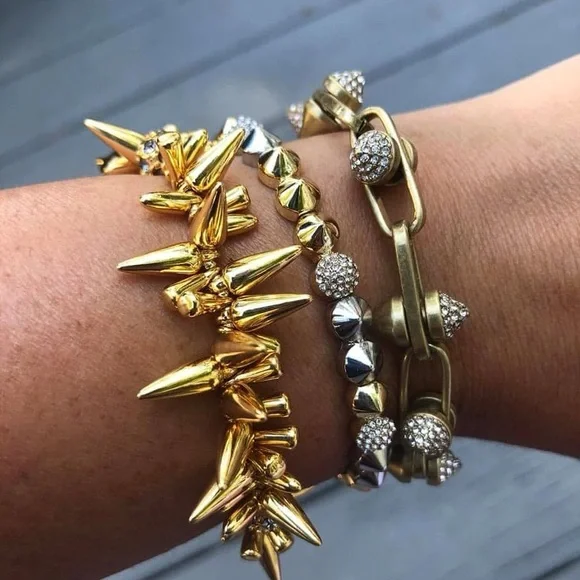 Stella & Dot Gold Renegade Stretch Bracelet, brand new in box - Picture 2 of 4